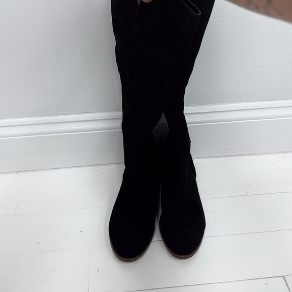 Splendid Black Keaton Boots in Sleek Suede Design - Picture 5 of 10